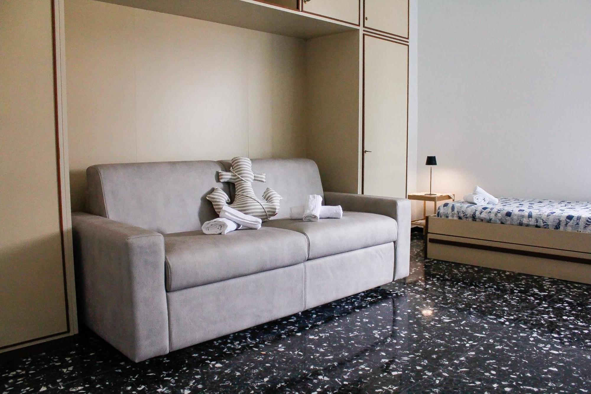 Casa Mariuccia - A Due Passi Dal Mare Appartement Savona Buitenkant foto