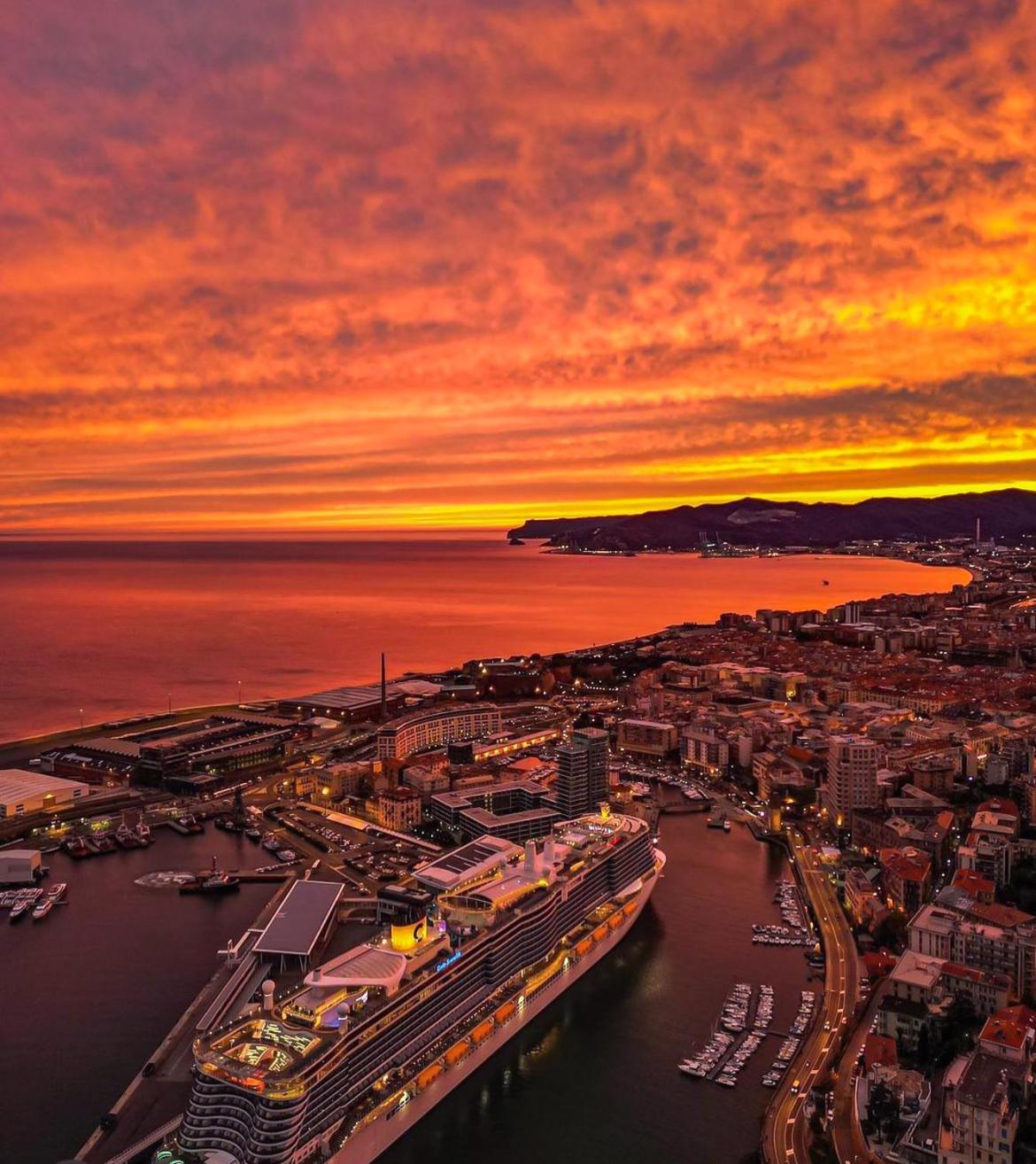 Casa Mariuccia - A Due Passi Dal Mare Appartement Savona Buitenkant foto